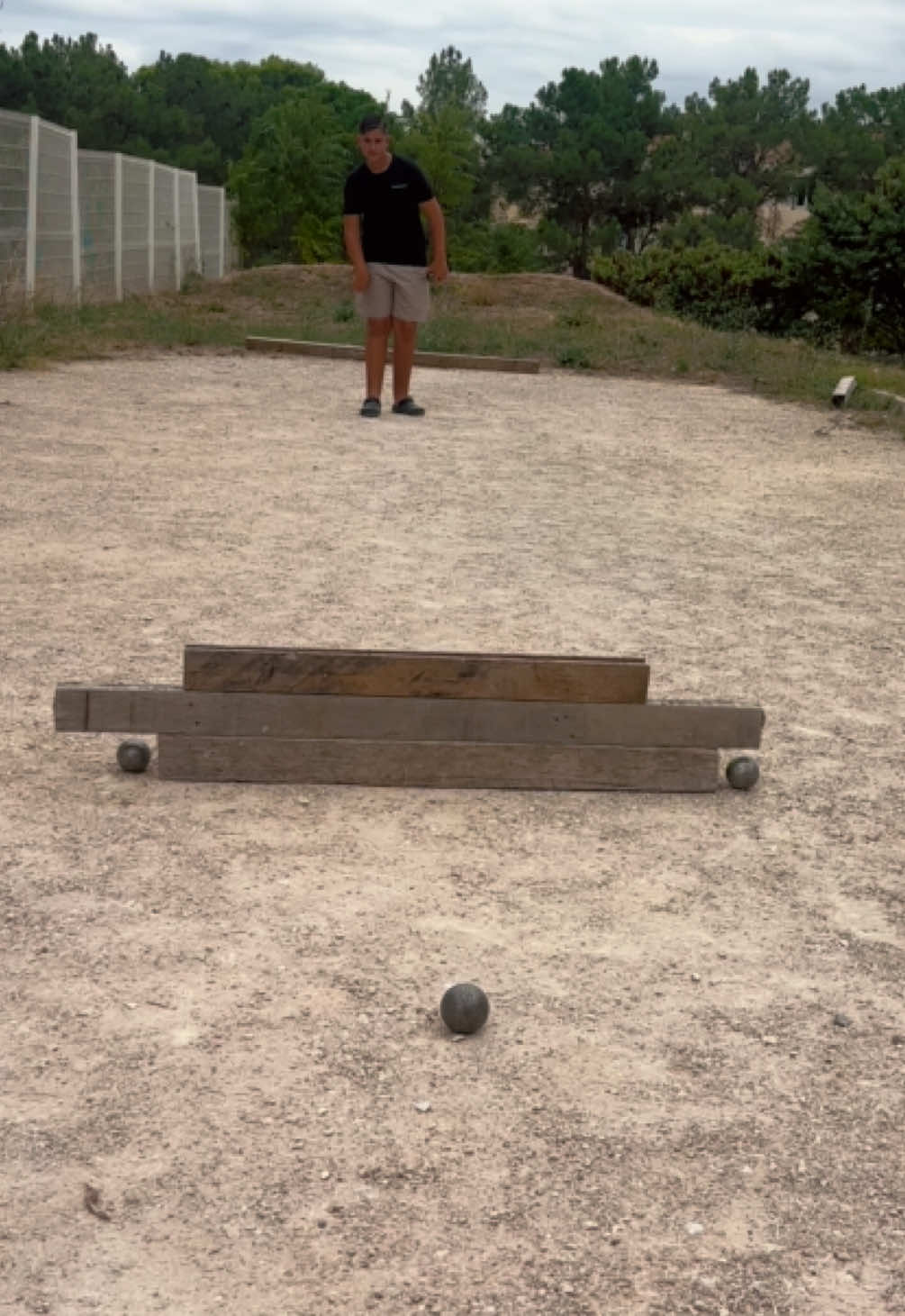 @Loni petanque