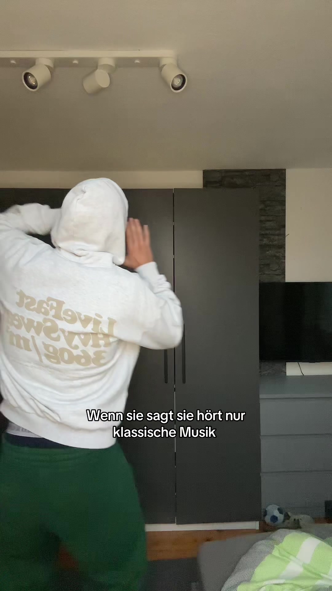 @Jannik📲