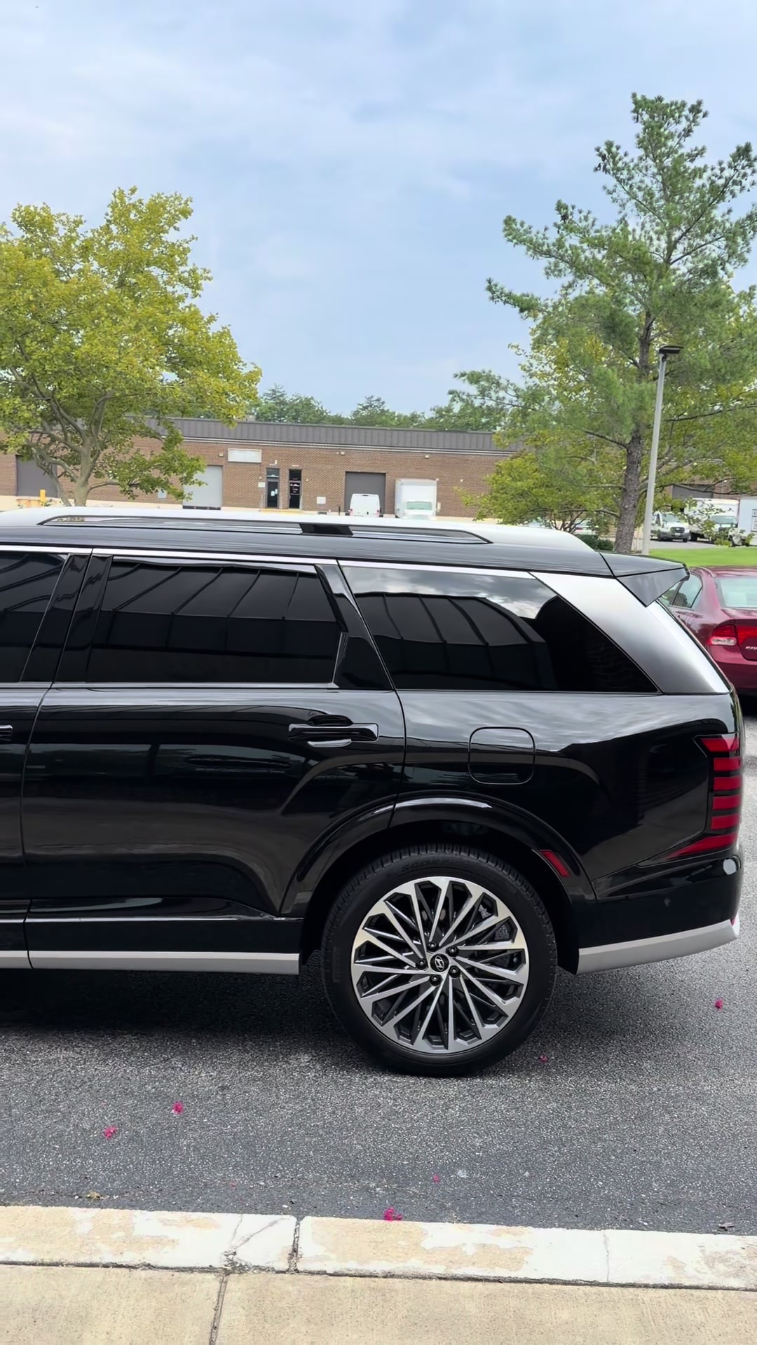 @Shadedarker_windowtinting