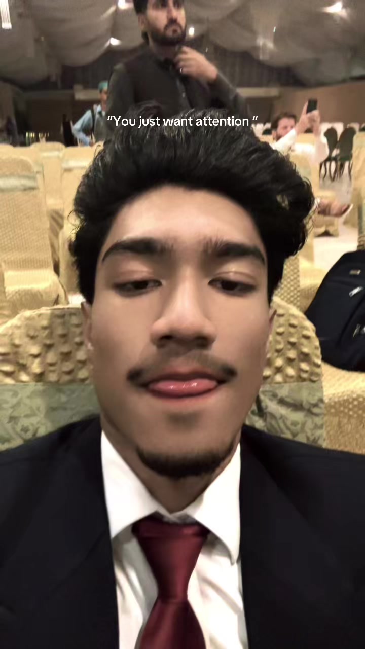 @𝐌𝐞𝐞𝐫𝐚𝐧🕊️