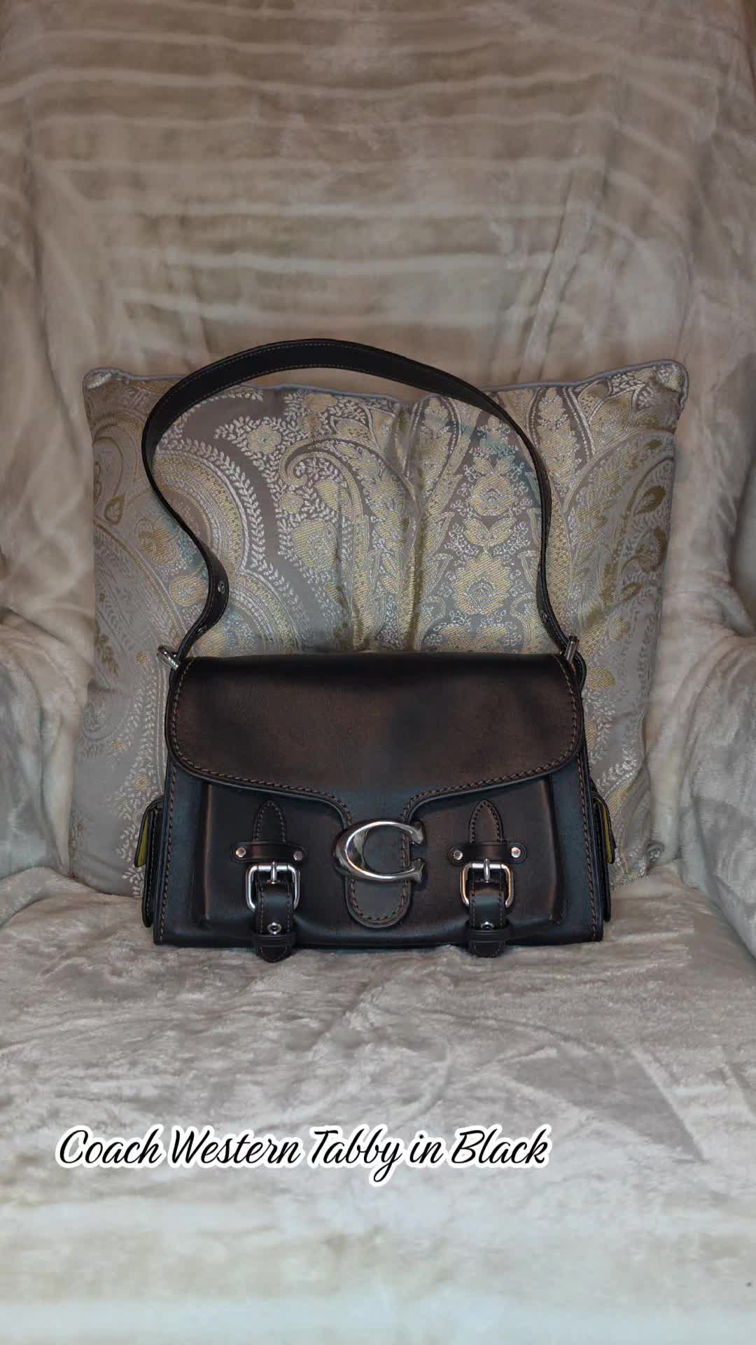 @CoolGirlCarry
