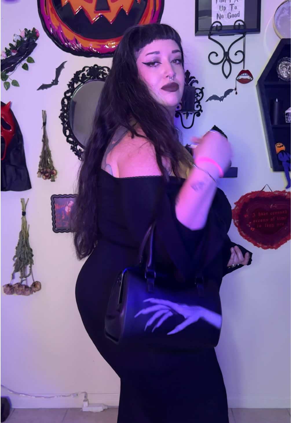 @Jam 😈🖤
