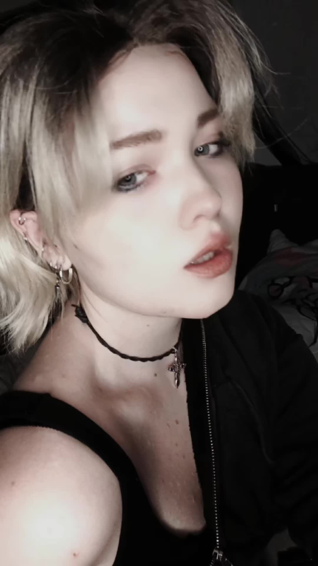 @𝓜𝓪𝓻𝓲𝓪  ⧗