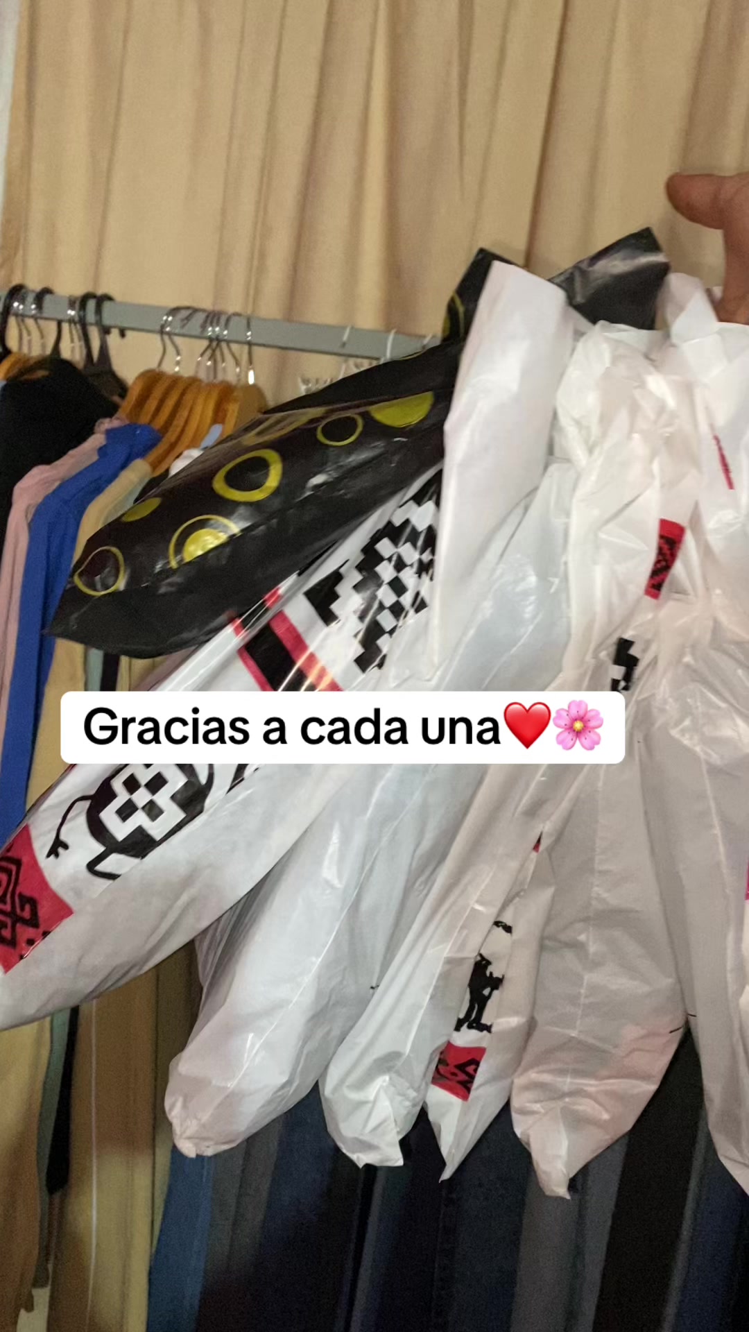 @Bambina indumentaria femenina