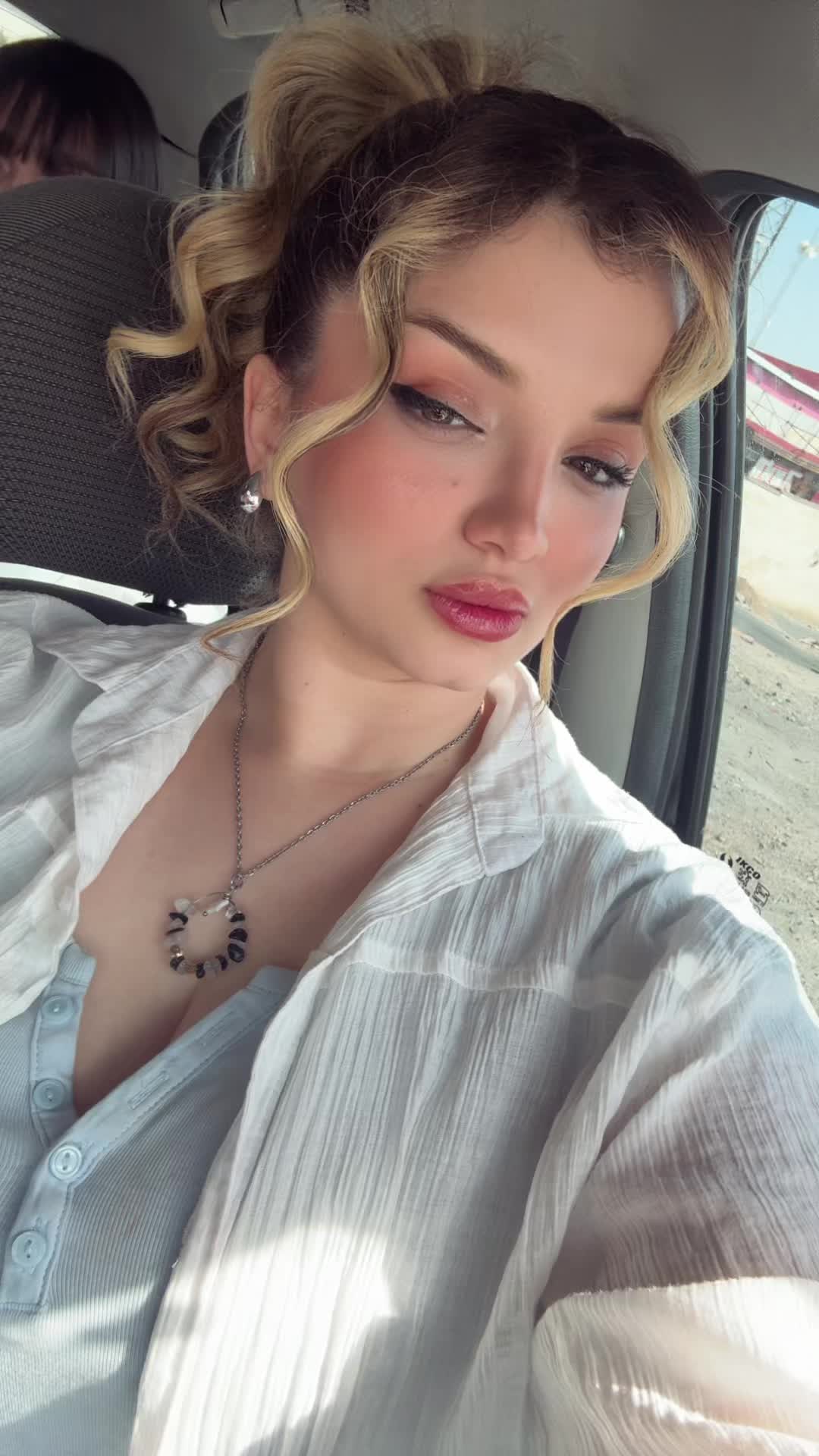 @Anahitaque