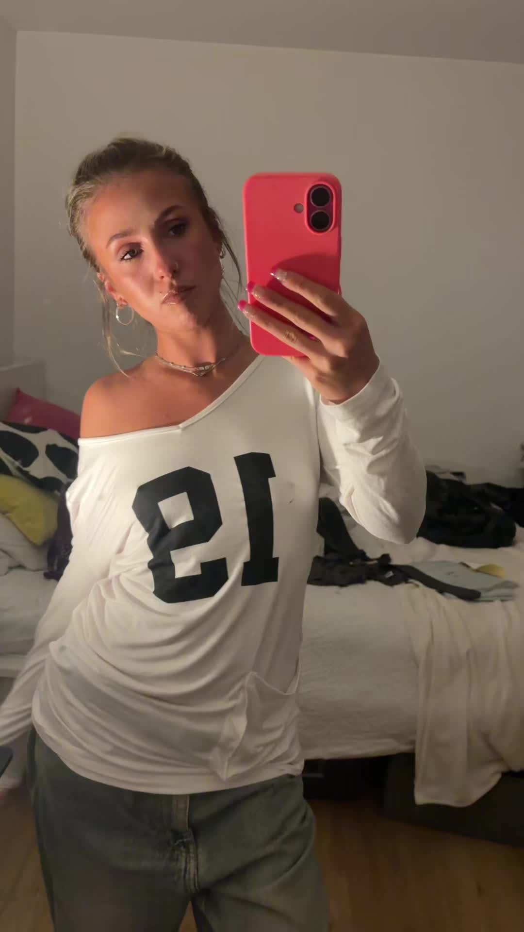 @Ella *ੈ✩‧₊˚