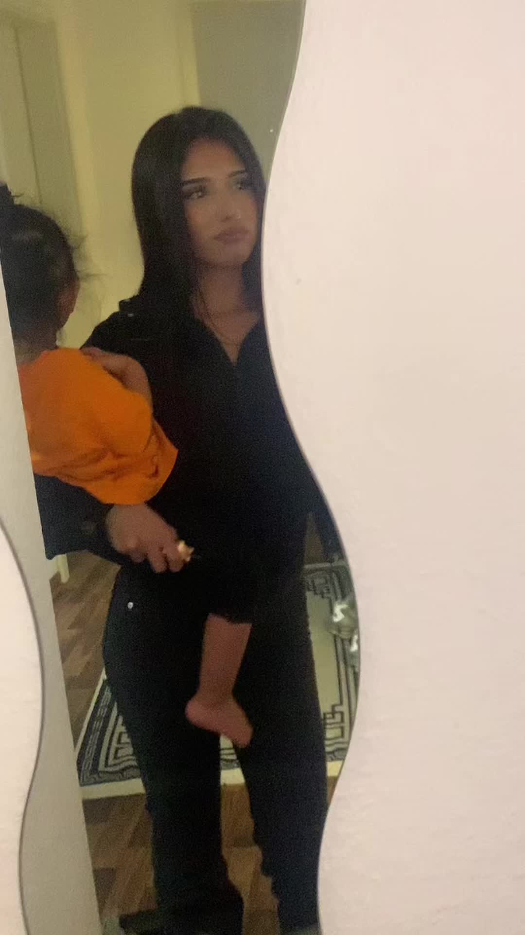 @🫐