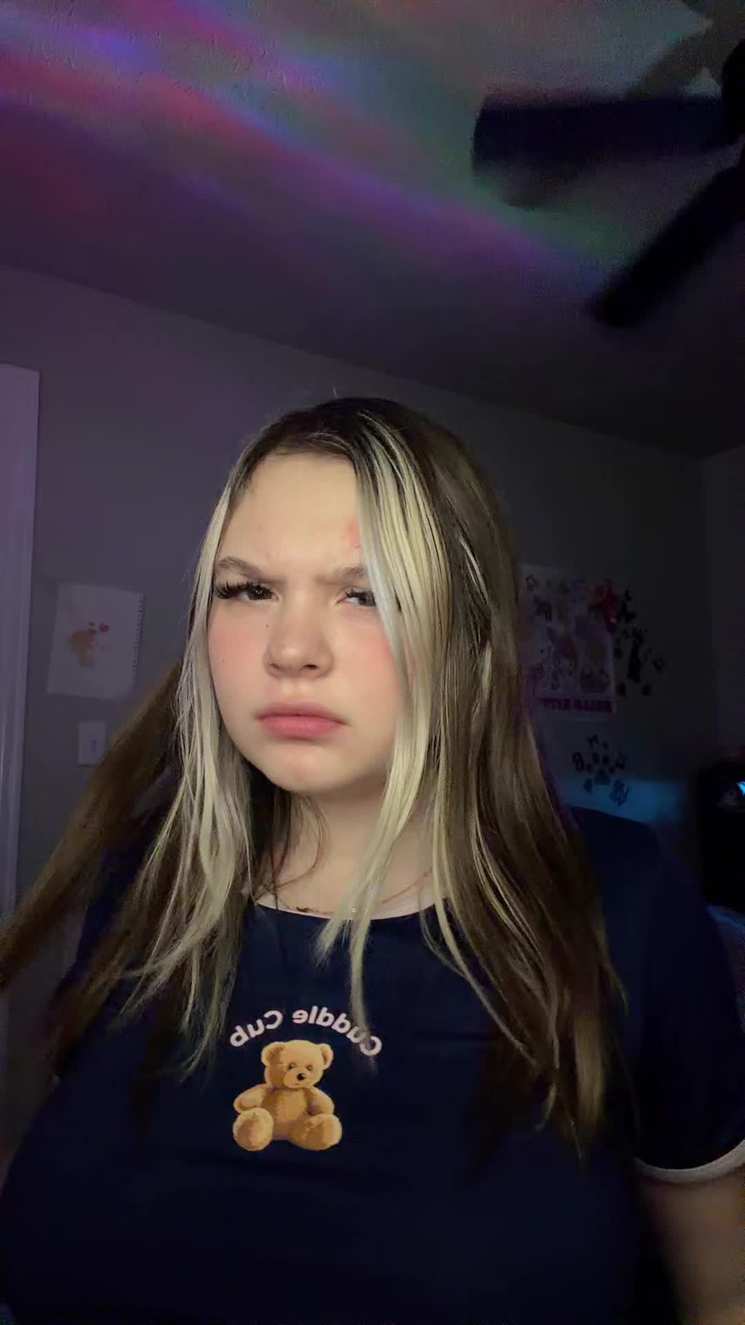@Raelynnnnnn 💋🙈🌺