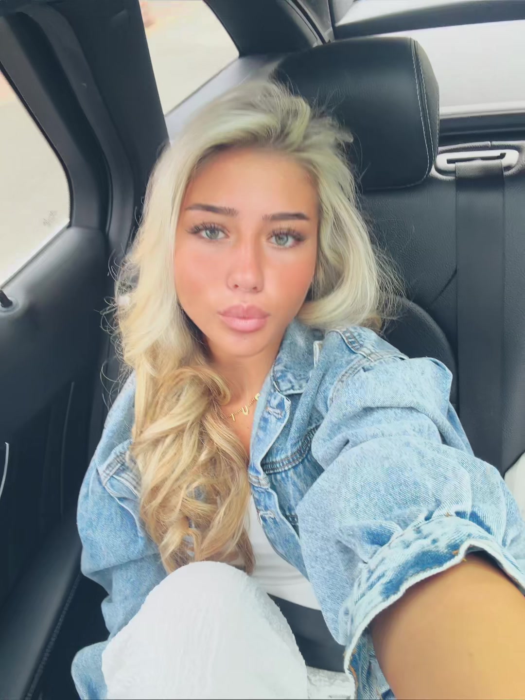 @𝐅𝐫𝐚𝐧𝐤𝐢𝐞 𝐞𝐥𝐥𝐚