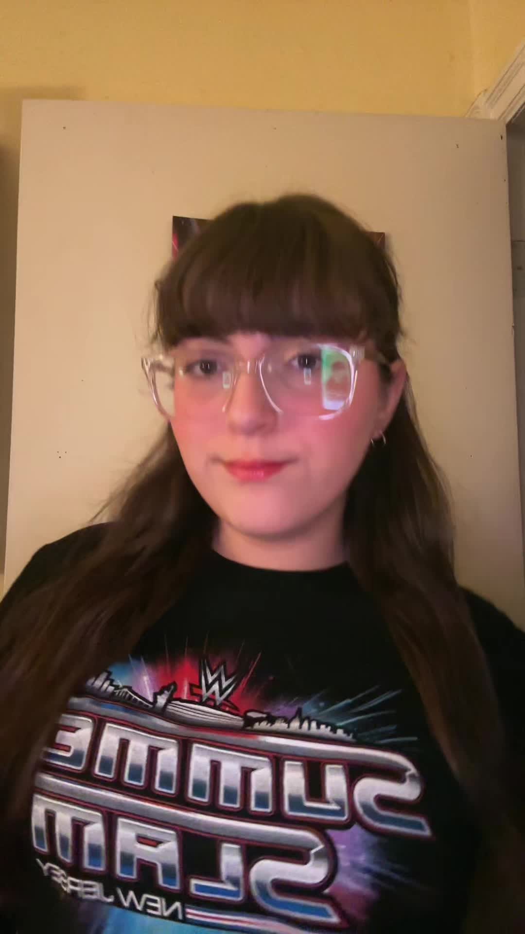 @liv.loves.wrestling