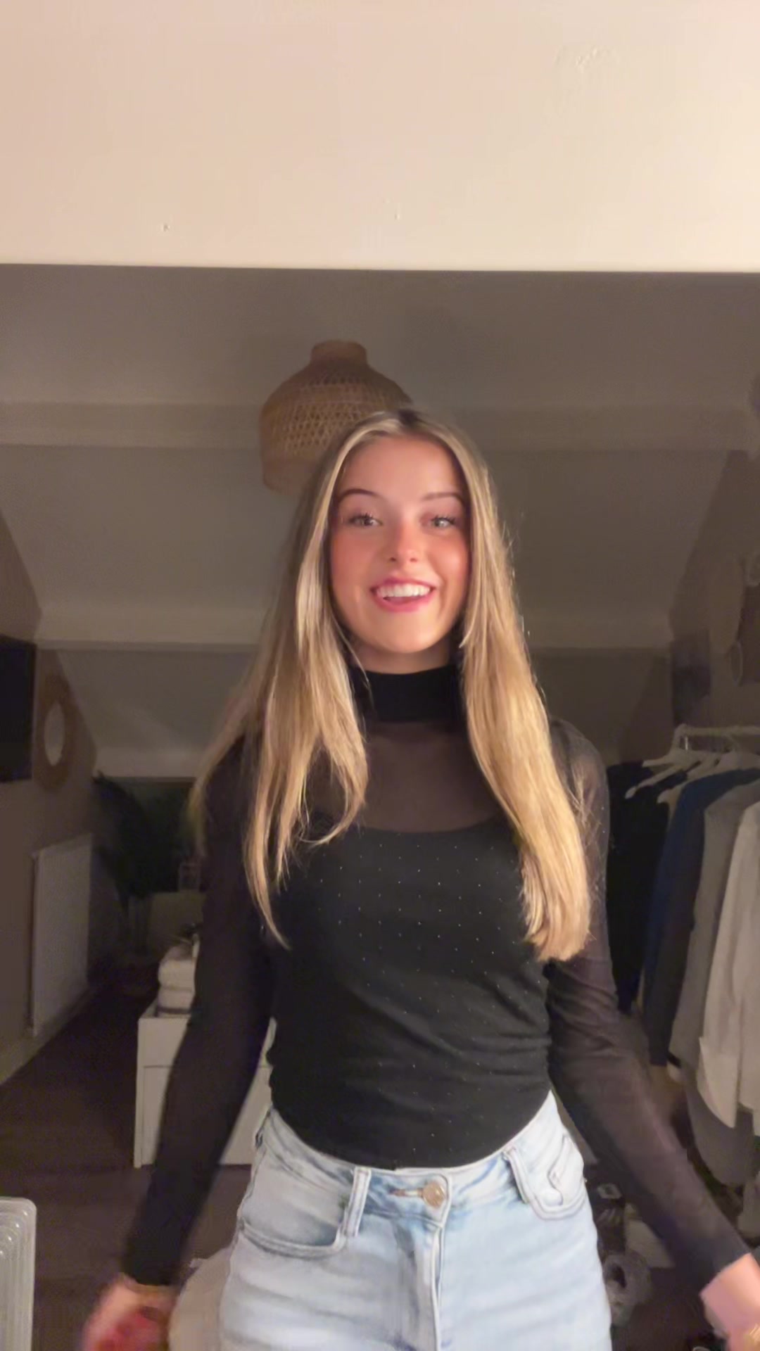 @𝐓𝐞𝐬𝐬𝐚