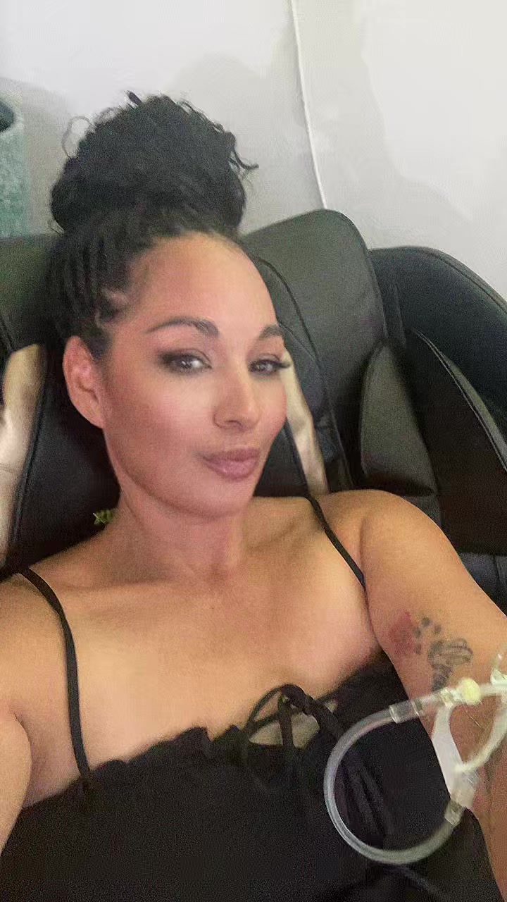 @Monalishes