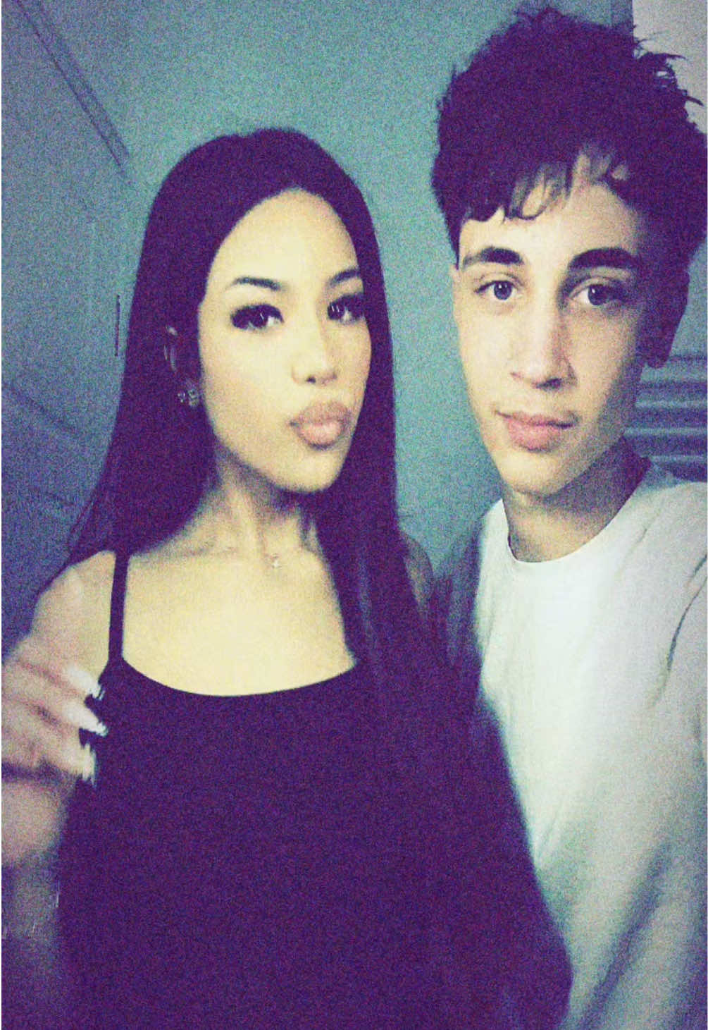 @🫰