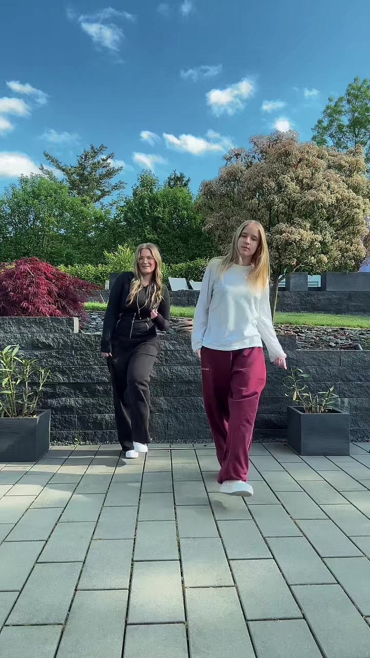 @BestiesByBlood 🌺