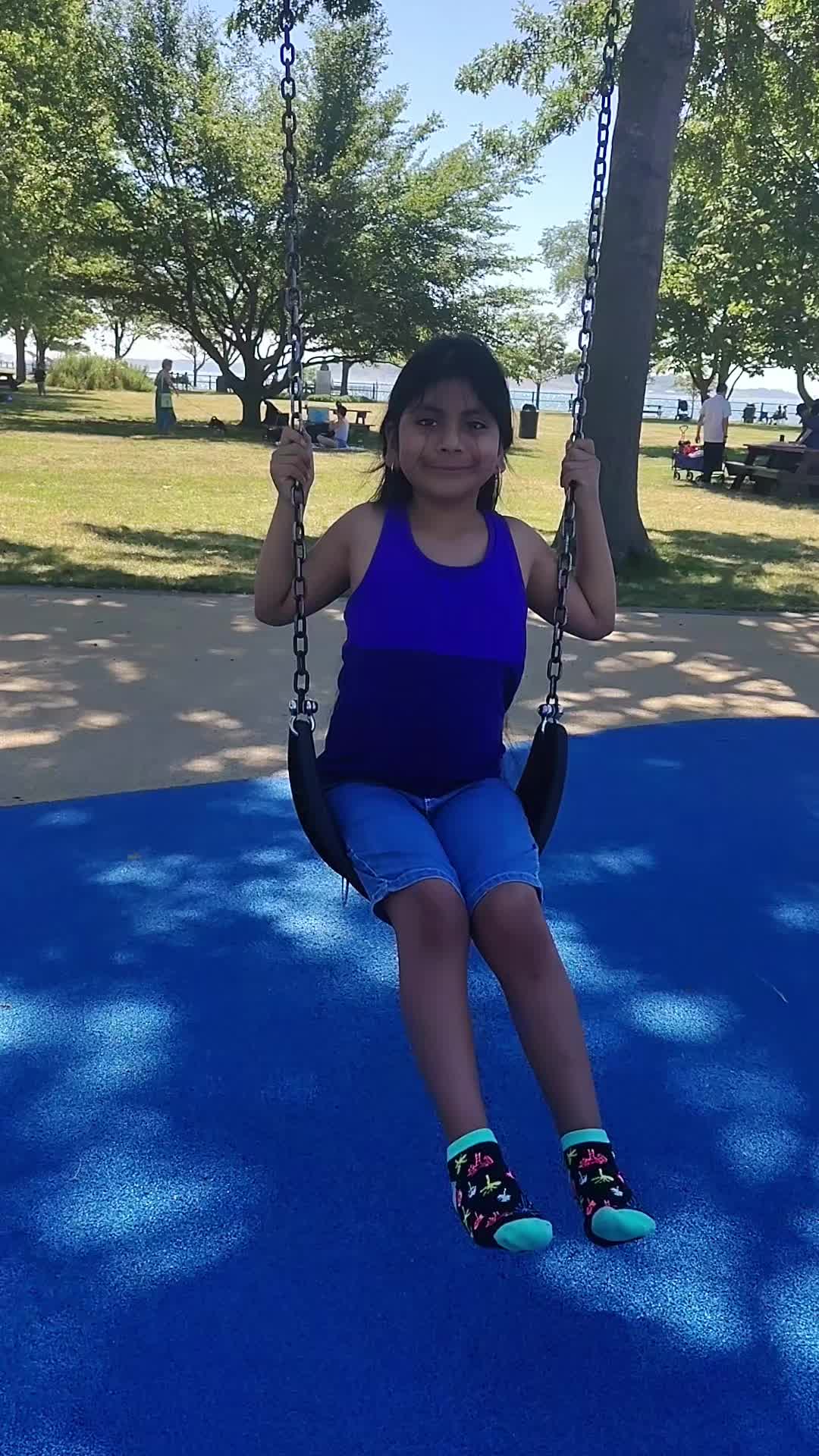 @Claudia Chajon650