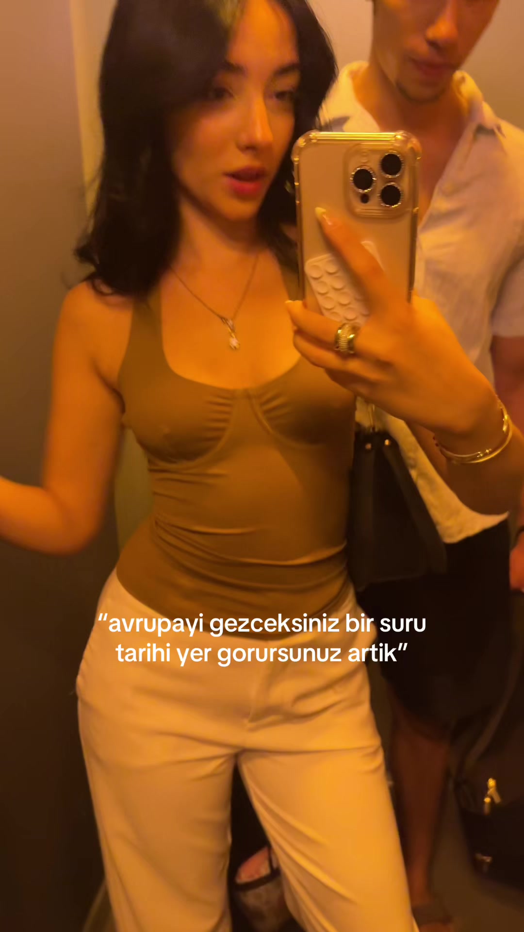 @melisatomarr