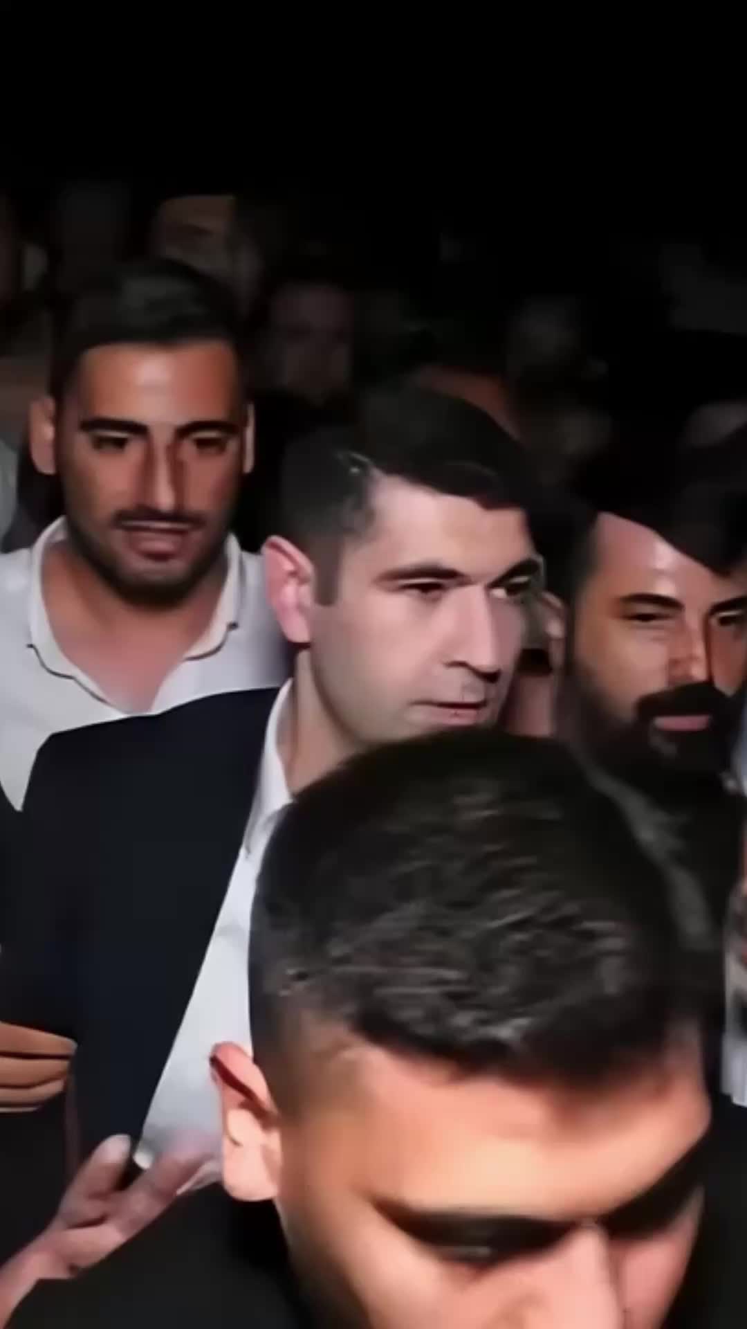 @Siyasetvar