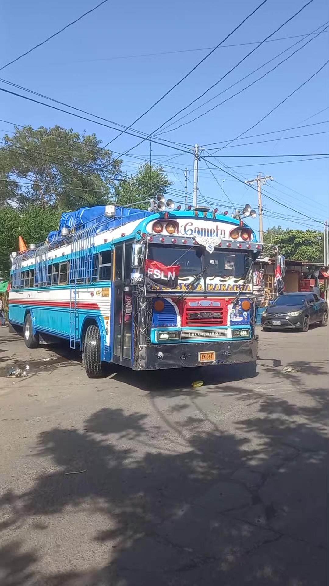 @buses nica