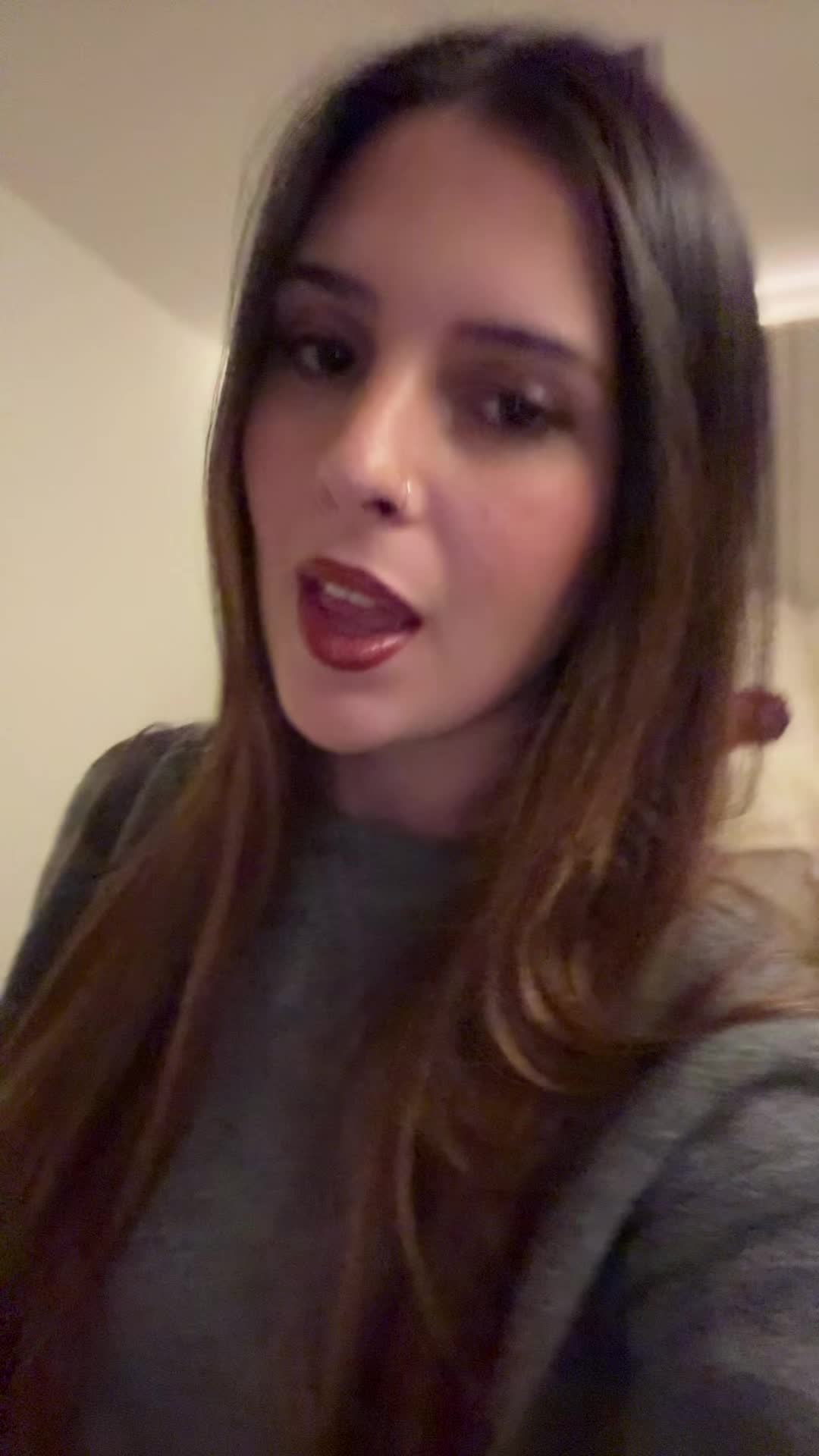 @inês