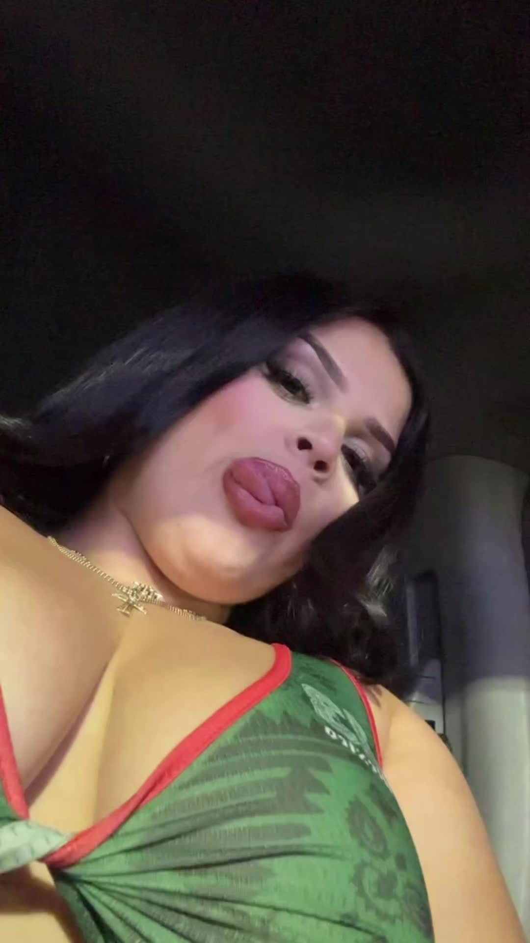 @Beckyonce