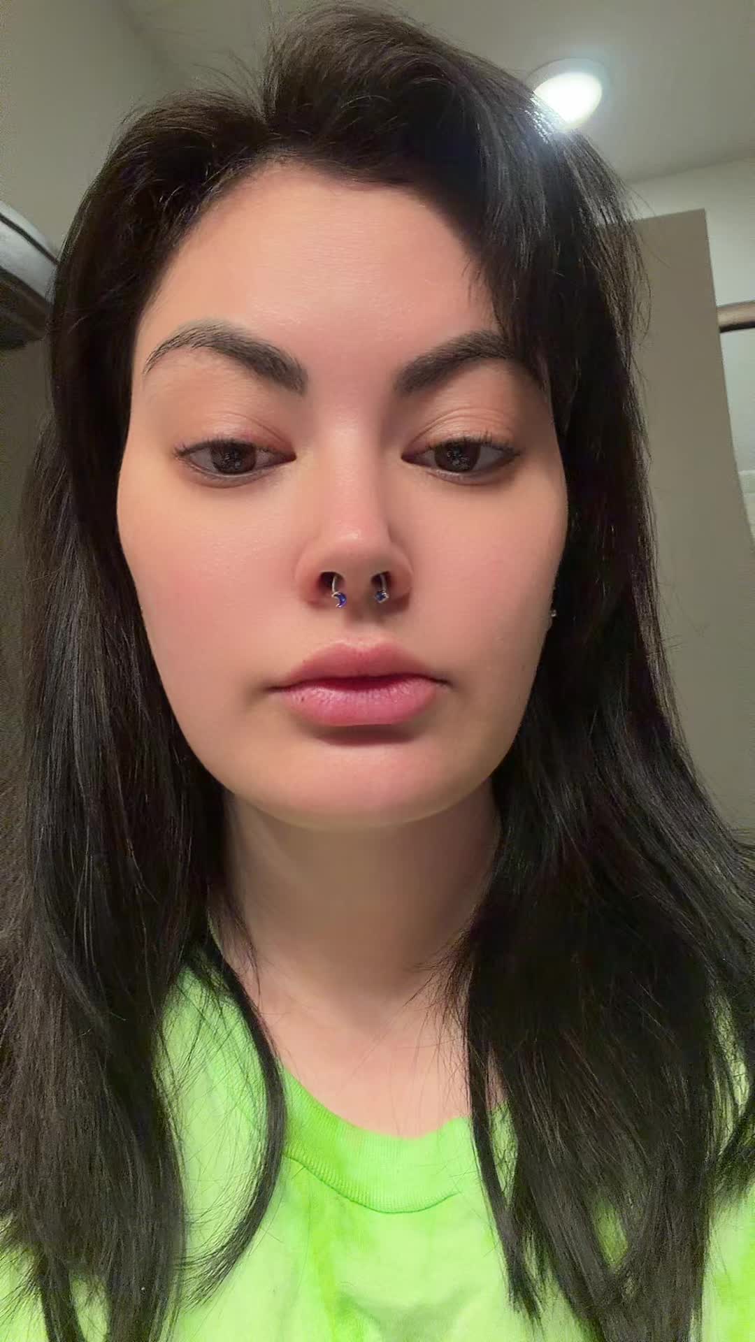 @yourbestienicola