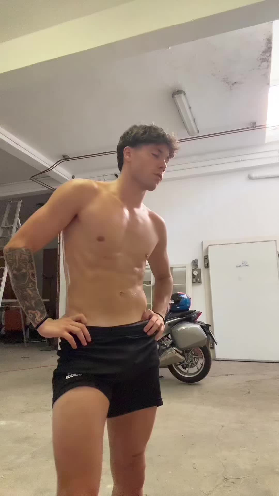 @๐ก๐ฒ๐ฌ๐ด๐โ