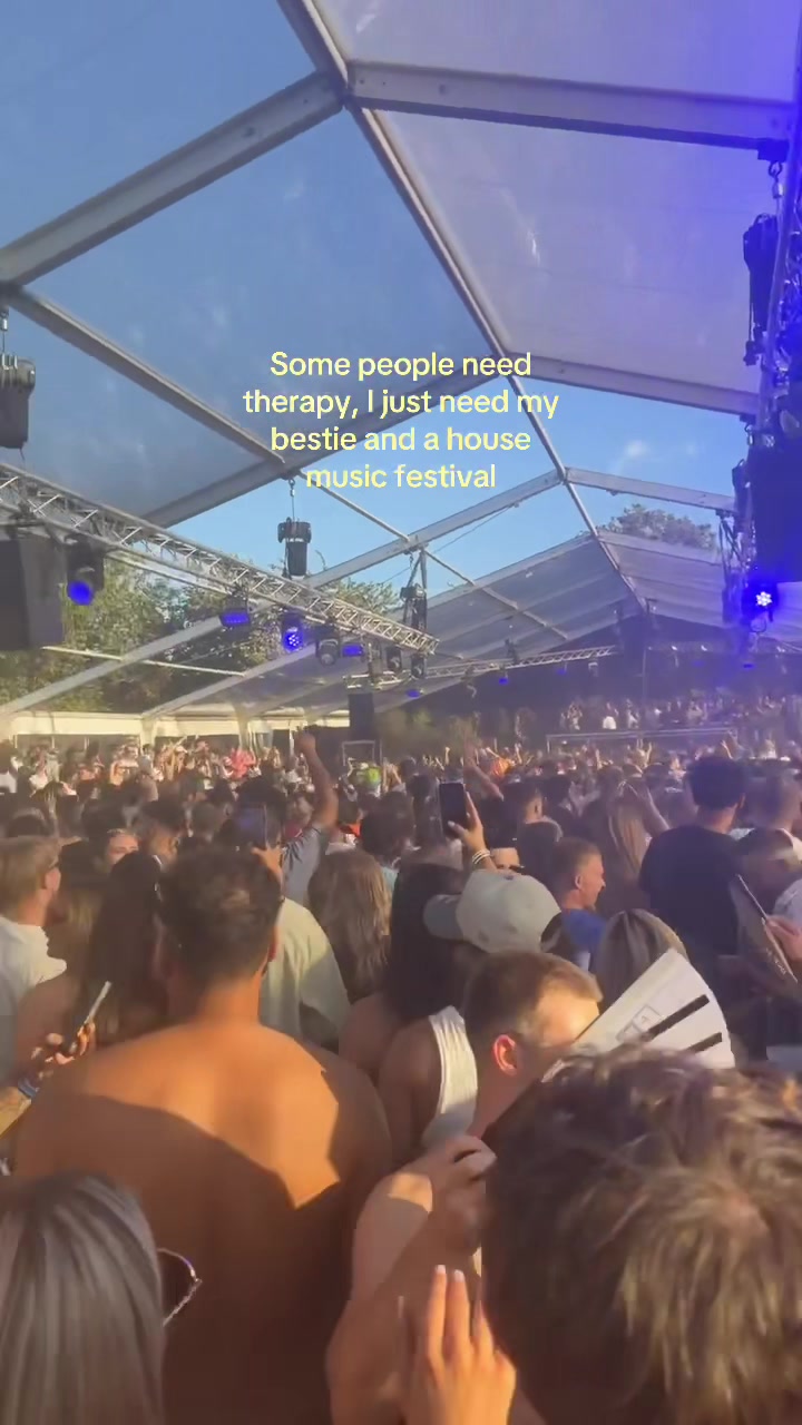 @Shan 🥂
