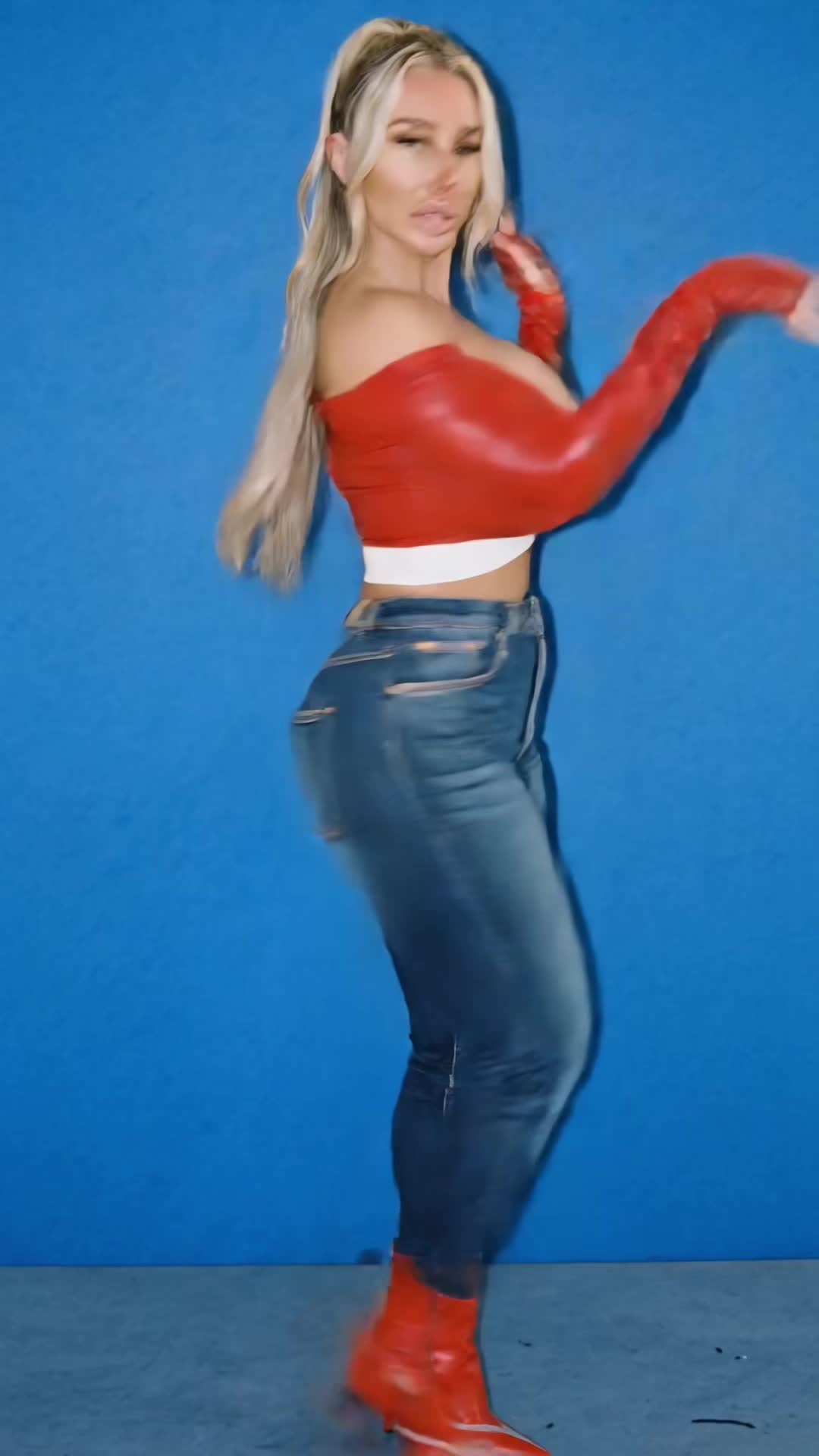 @Mia