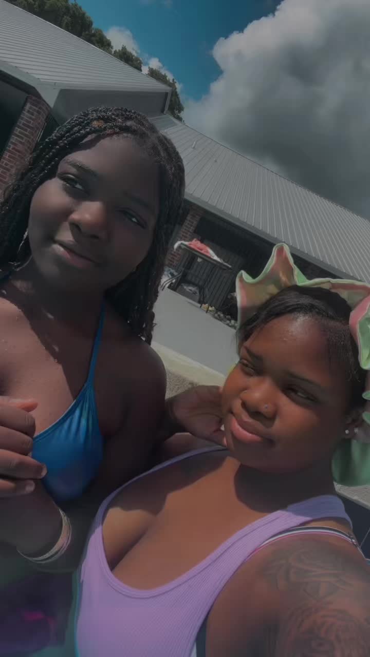 @kaylaaofcourse