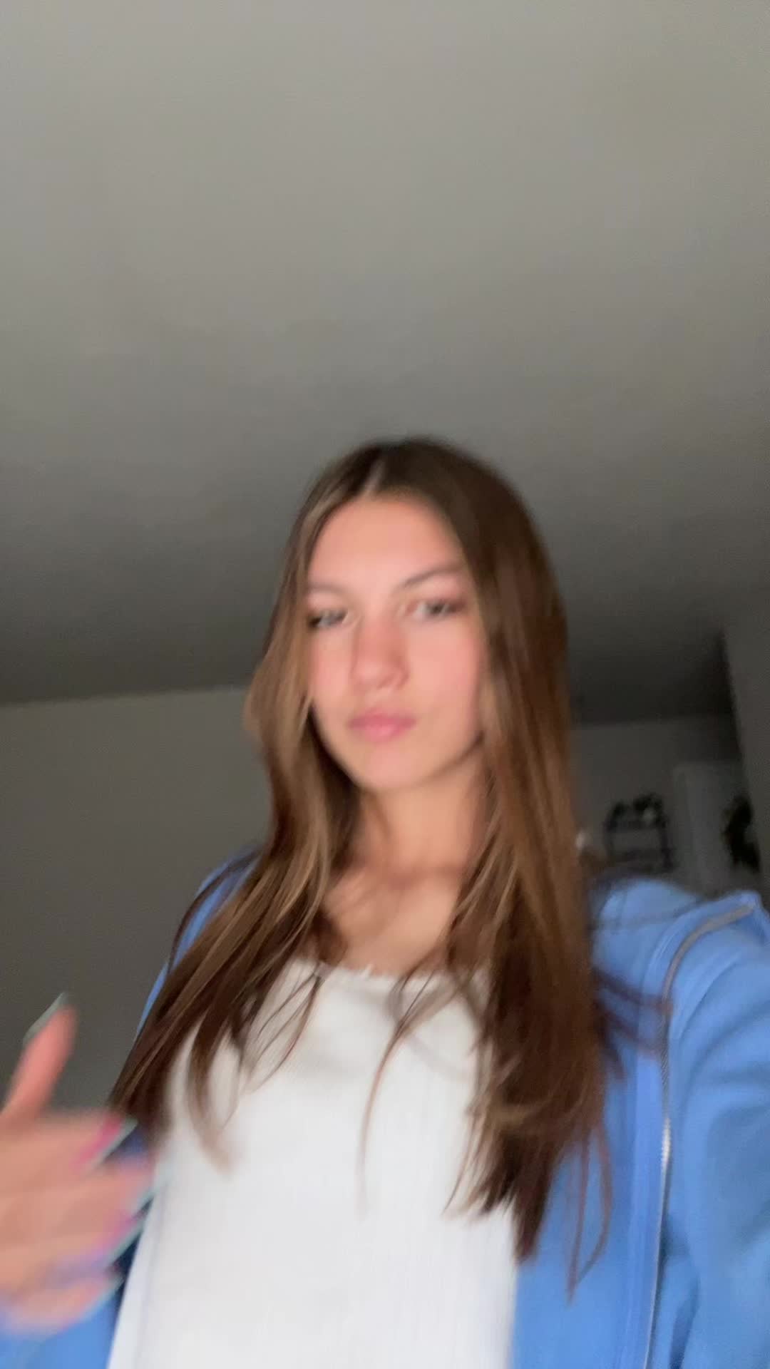 @theleahmae