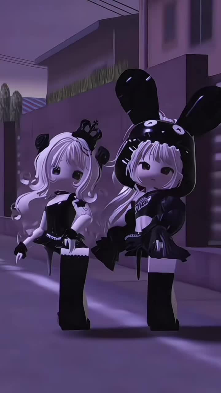 @ROBLOX : emmie🤤😟🥵🤪