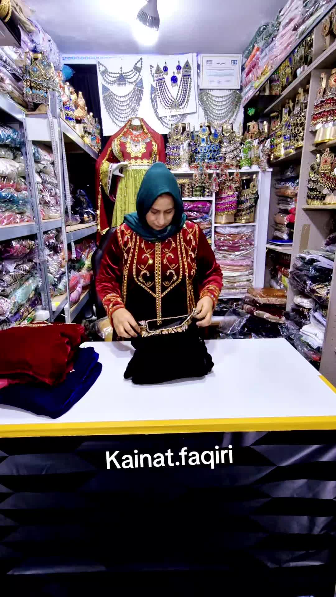 @Kainat_2