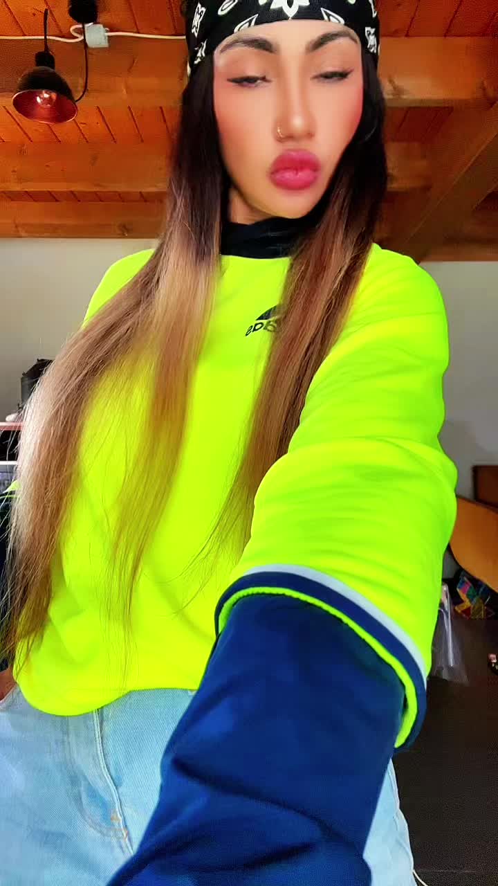 @lorylolyta32