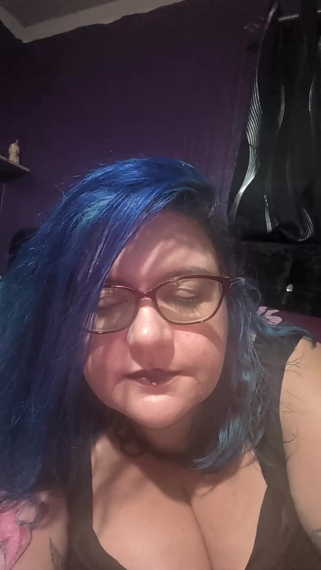 @her.majesty.of.chaos.87
