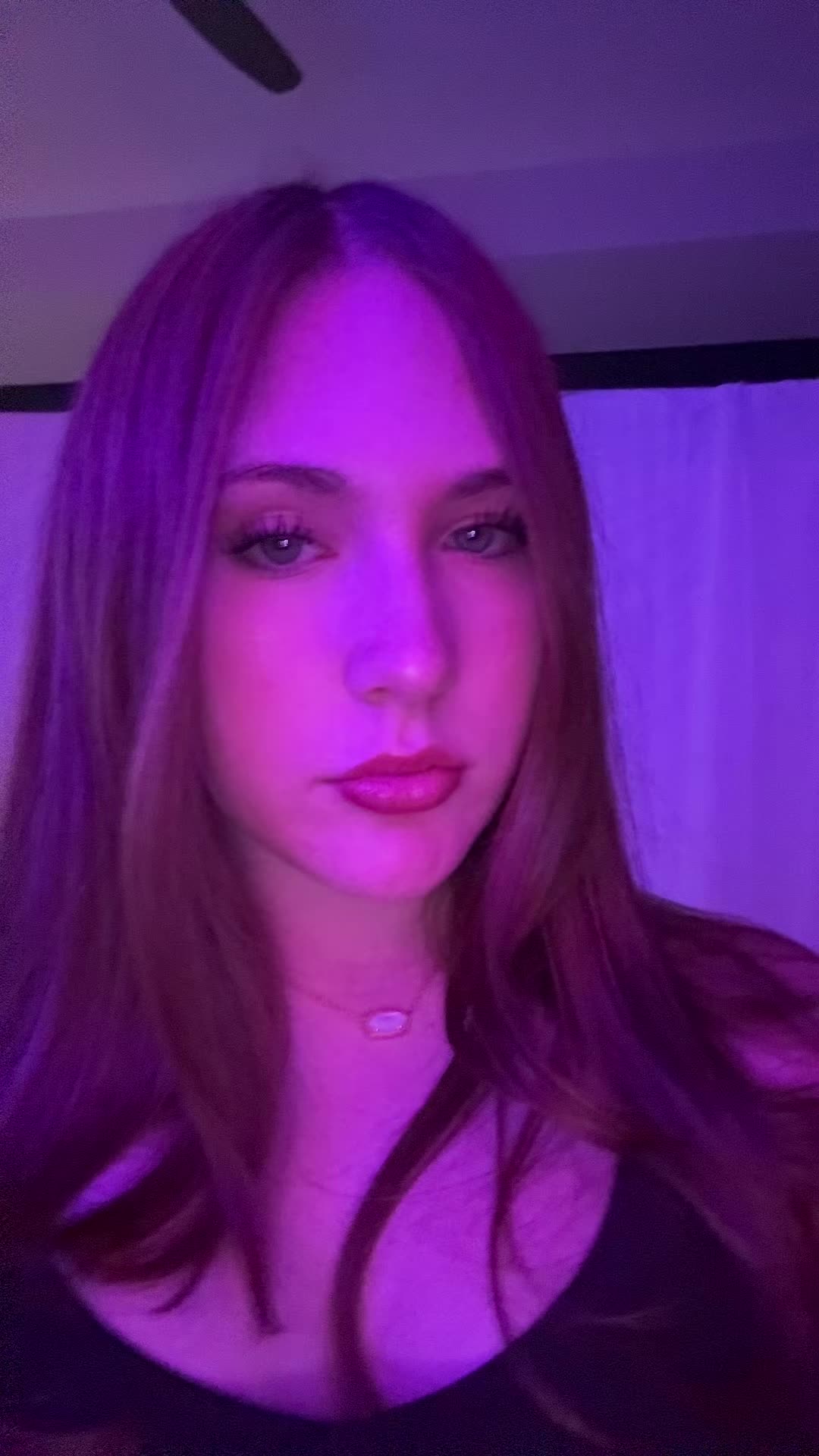 @🐒ophia