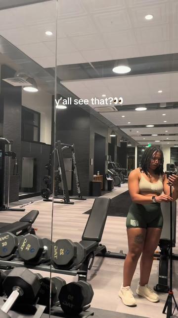 @woahhhkenni