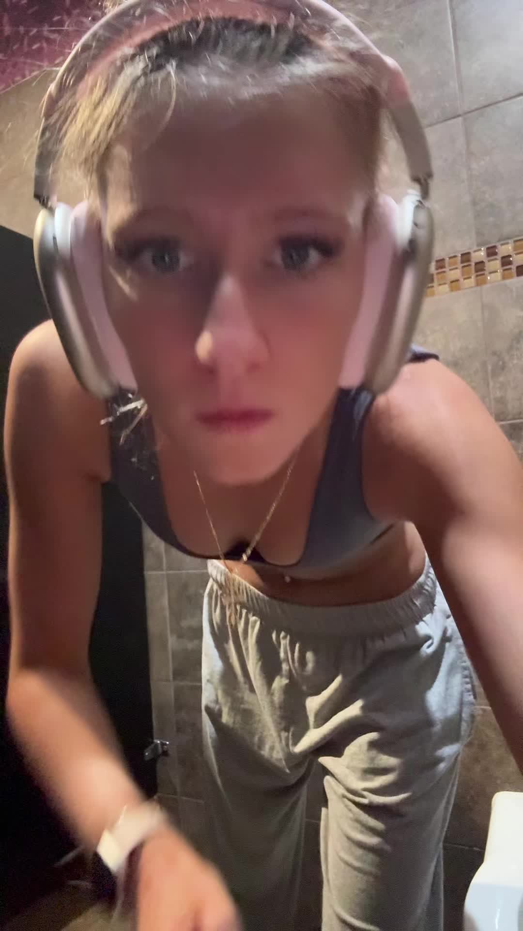 @👸