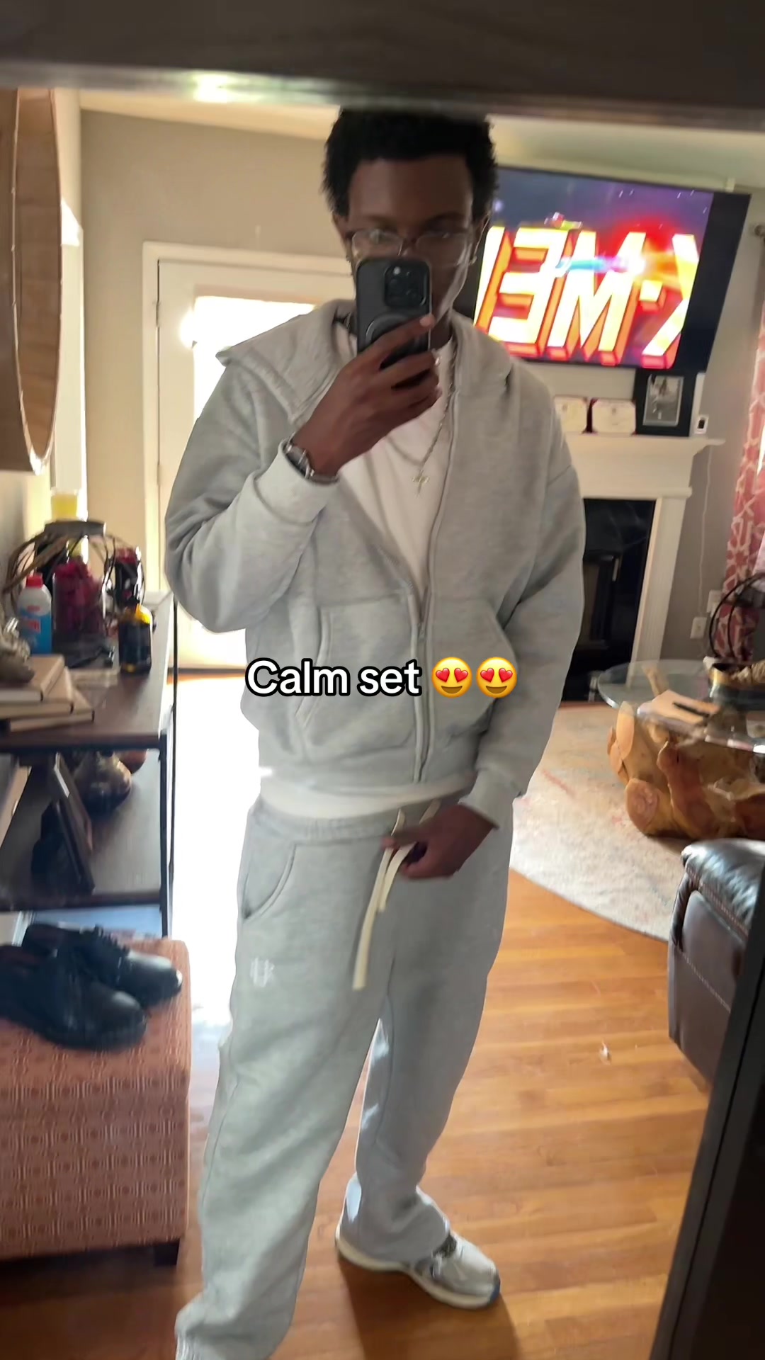 @nelaFinds