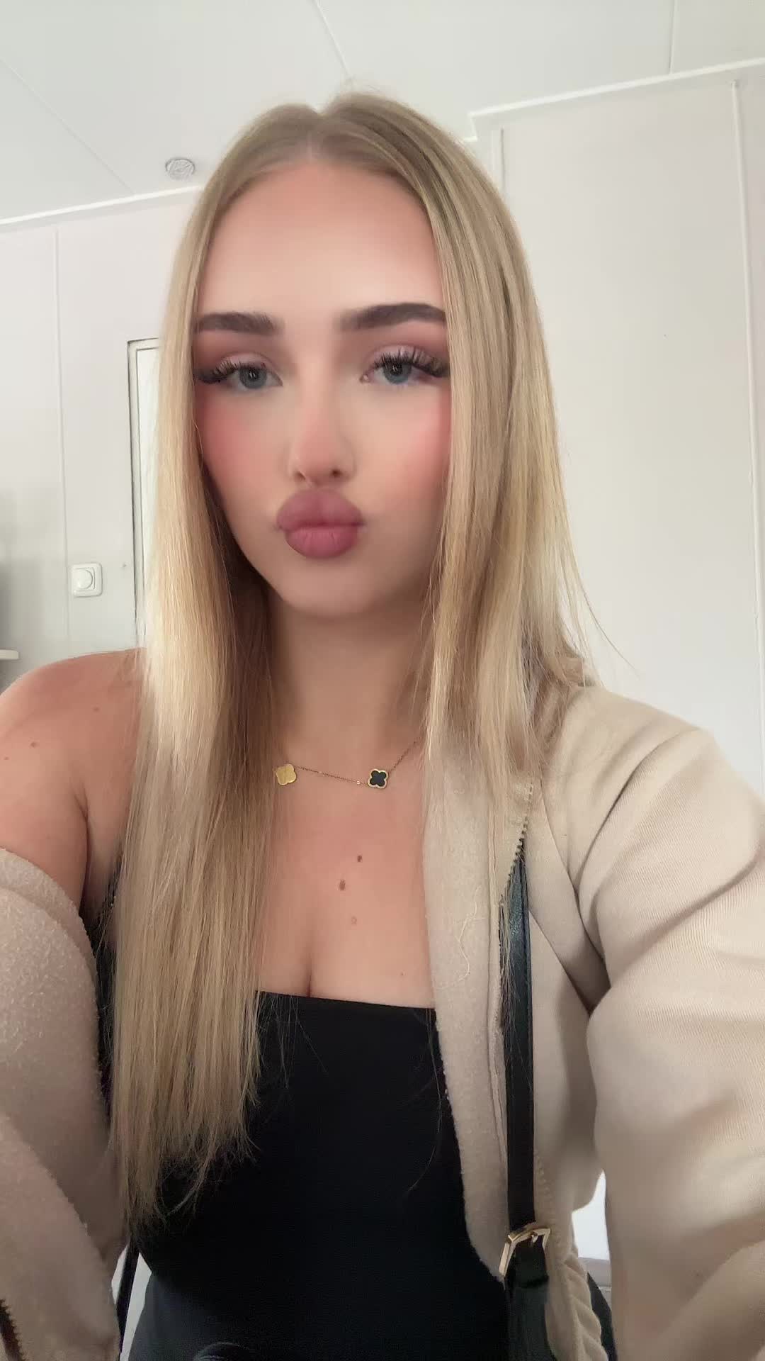 @oliwiaknd