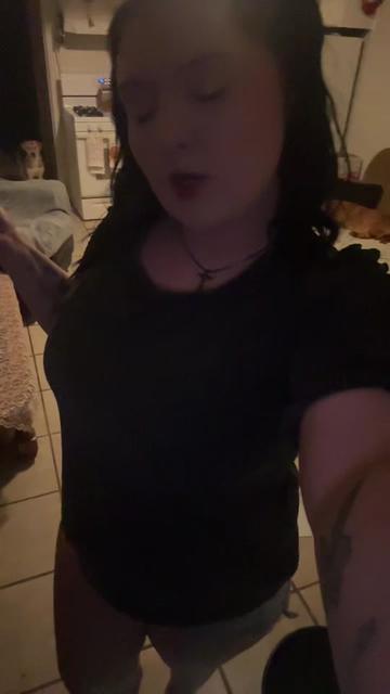 @Queen _bitch420