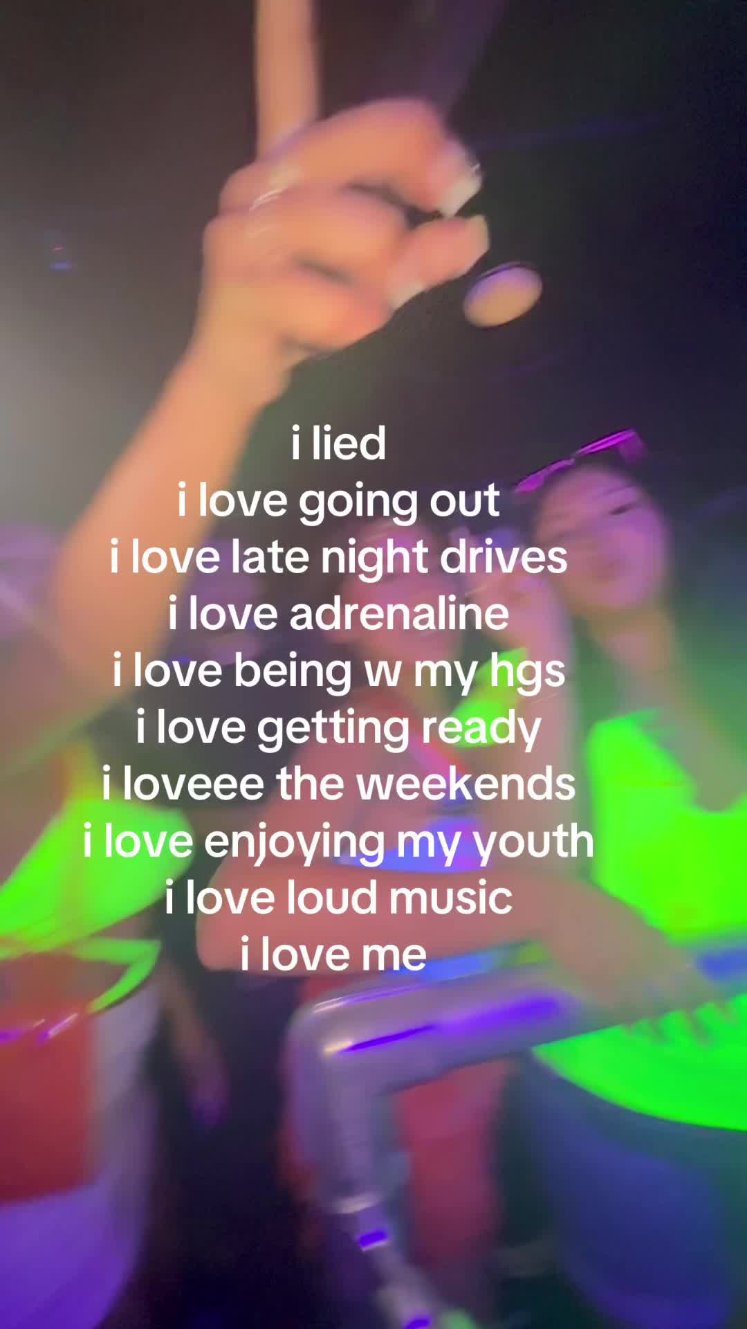 @zoeyycityy_