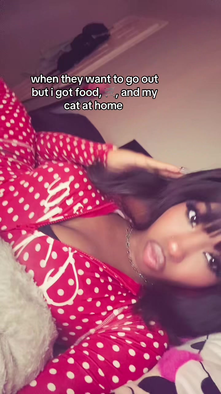 @eenieninii__