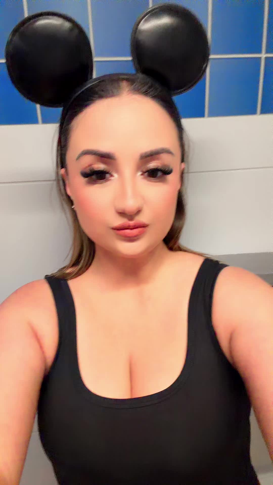 @SparklingDee✨