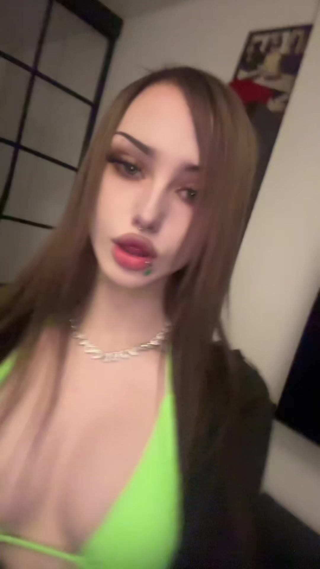 @☢️