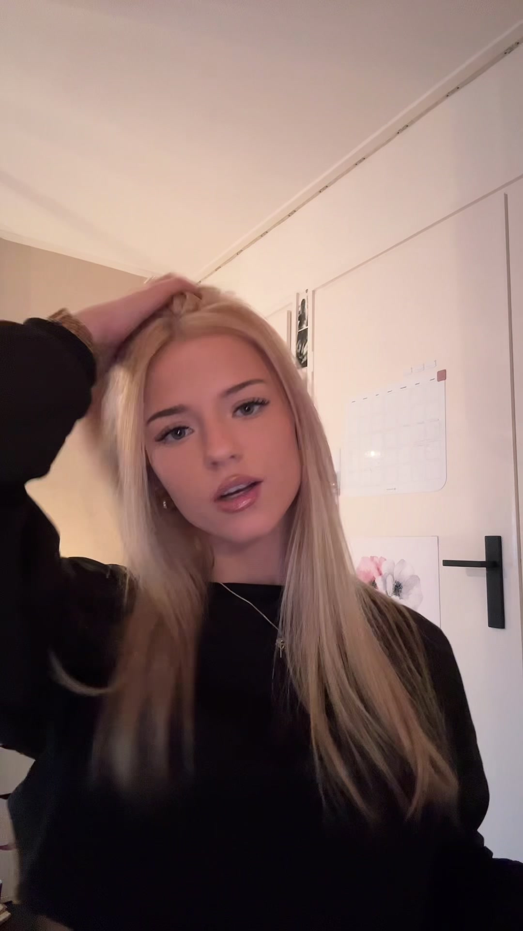 @𝐯𝐥𝐢𝐧𝐫𝐨𝐨𝐝𝐡𝐮𝐢𝐳𝐞𝐧