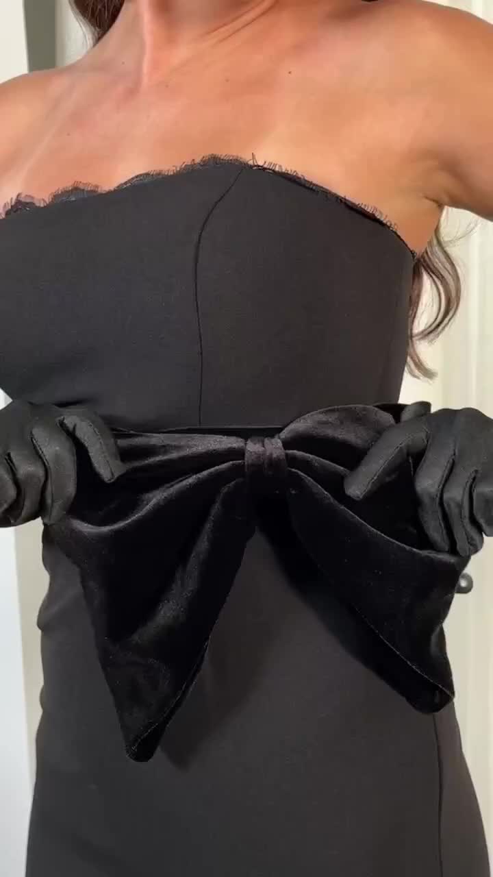 @Azazie US