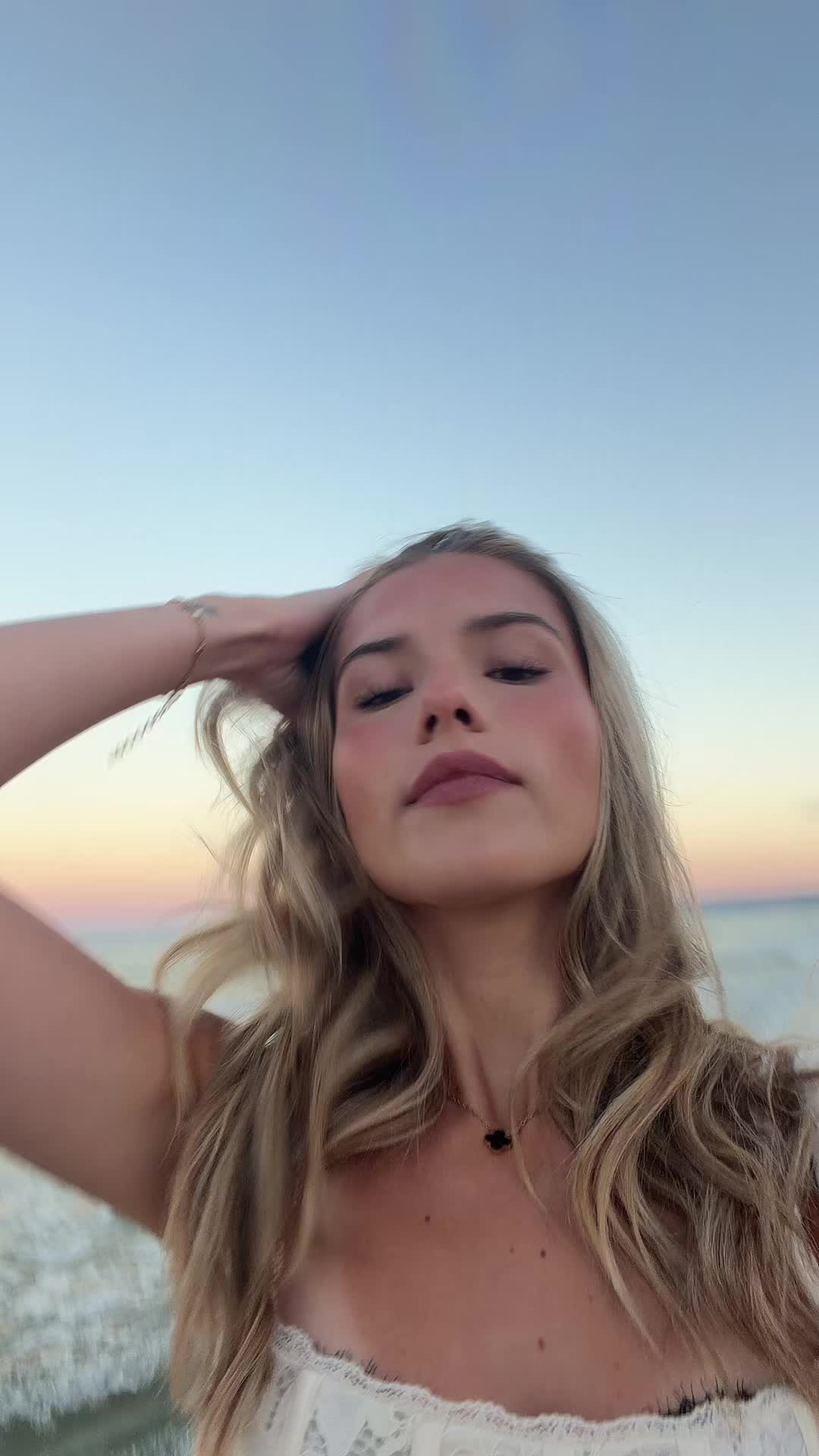 @lainysophie