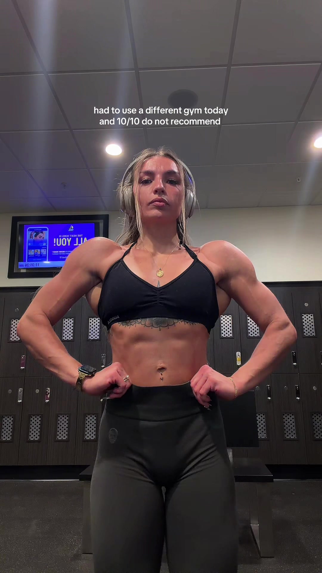 @Kay Swartz | Fitness &bull; SAHM🖤