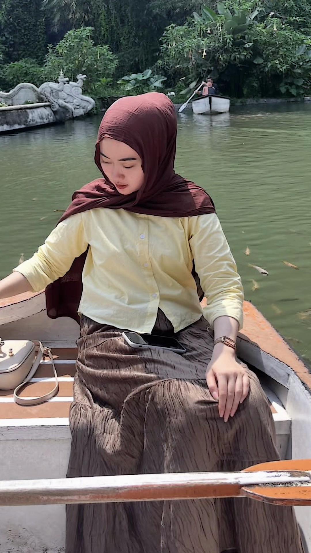 @anniputri5