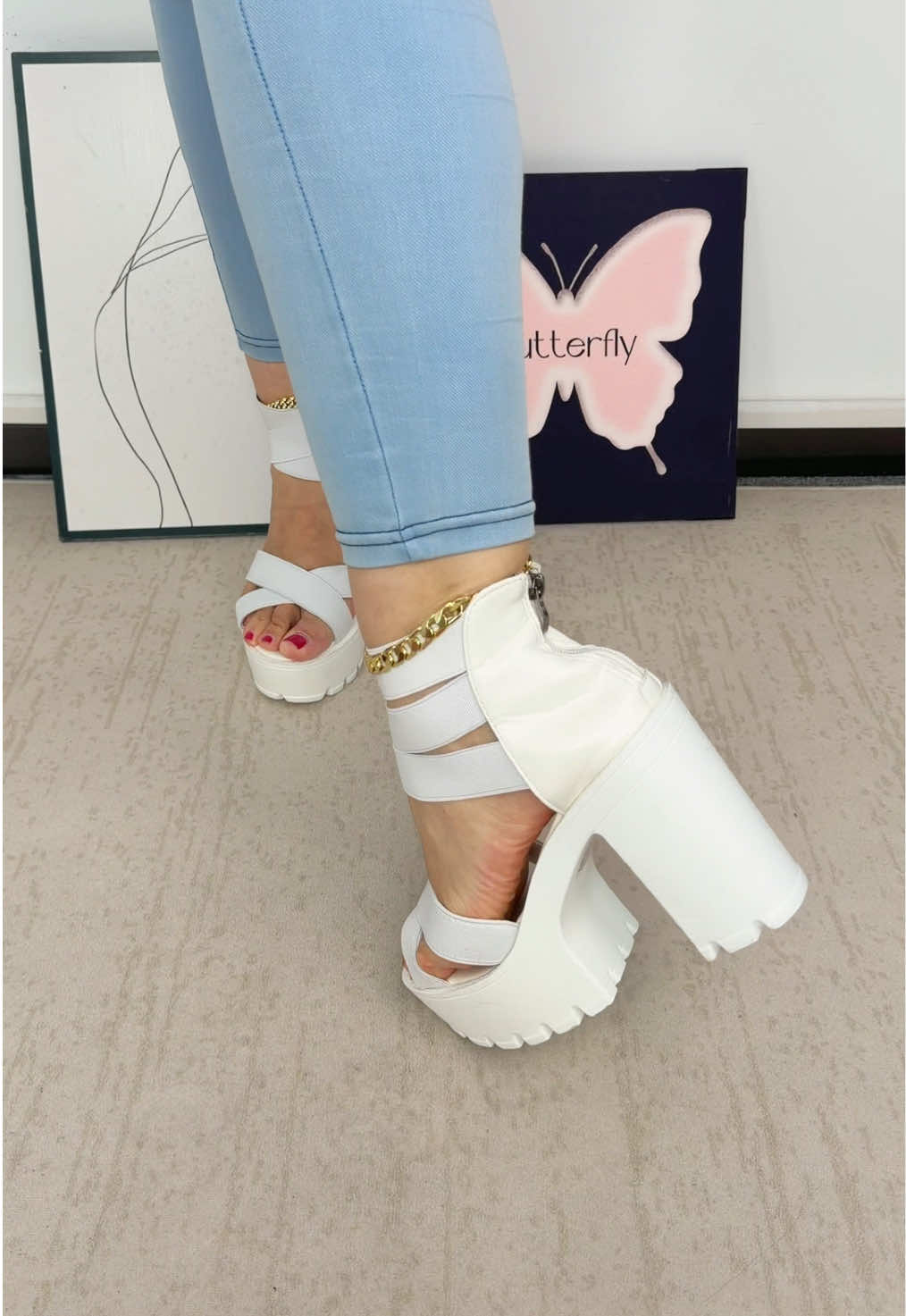 @Monica_fashion